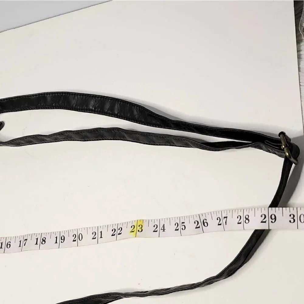Bueno adjustable crossbody handbag black new with tags